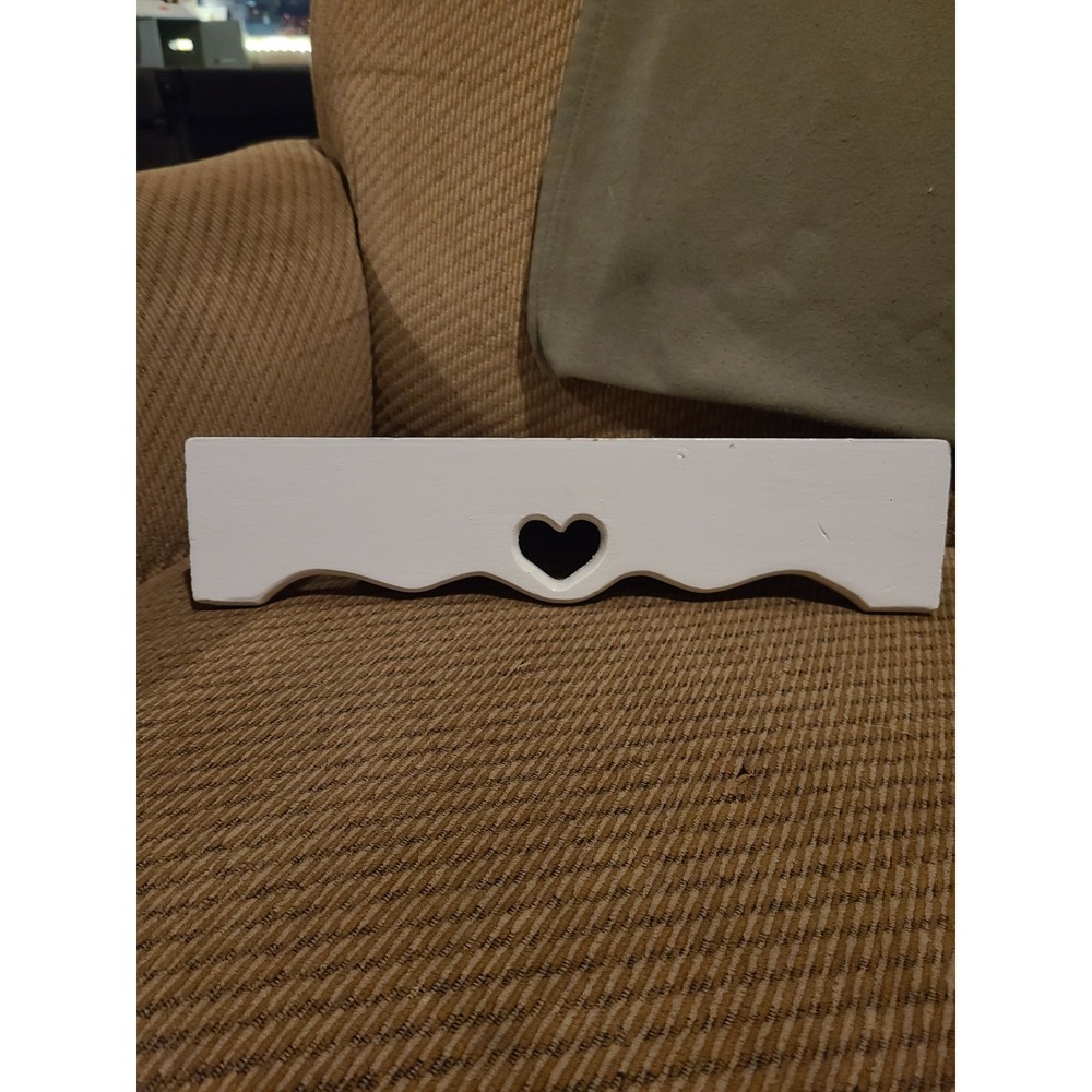 Vintage White Wood Corner Shelf Heart Cutout Scalloped Farmhouse Floating Shelf